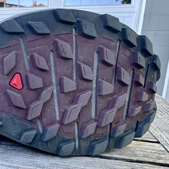 SALOMON SENSE RIDE 4 - SIZE 7 W's - COLOR Wine Tasting / Quiet Shade / Ebony - Picture 3 of 9